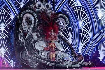 Lola Ortíz, representante de la firma teldense Tapicería Peñate, nueva Reina del Carnaval de la capital grancanaria/TA y Lpacarnaval.